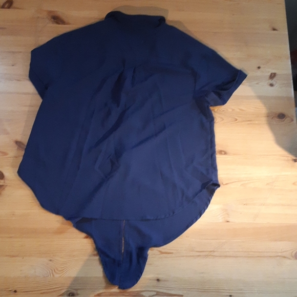 Tie front navy Halston button up - Picture 4 of 4